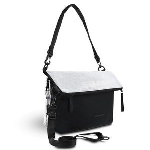 Sherpani vale at Tote Black/Gray Travel Tote/curved handled/purse